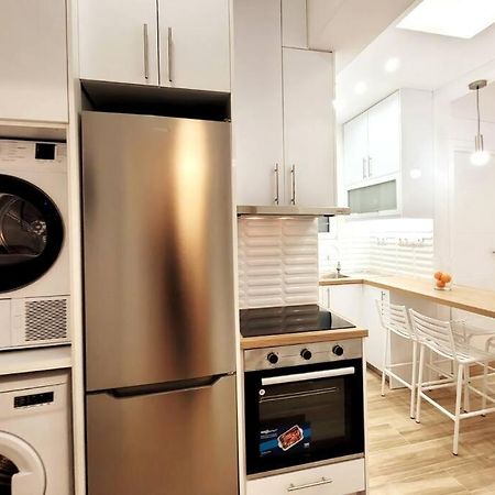 Acropolis Thisio Apartment 2 Bedrooms 2 Bathrooms Афины Экстерьер фото