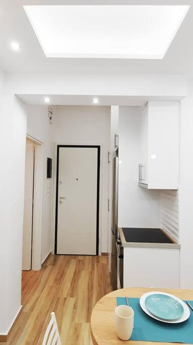 Acropolis Thisio Apartment 2 Bedrooms 2 Bathrooms Афины Экстерьер фото