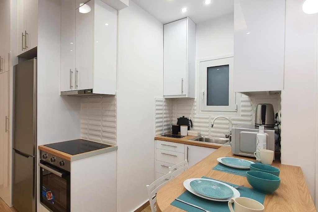 Acropolis Thisio Apartment 2 Bedrooms 2 Bathrooms Афины Экстерьер фото